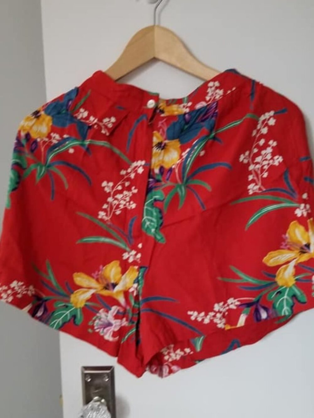 At Last Tropiqwear Red Hawaiian Floral Shirt & Shorts Set Size Large Preowned - Picture 1 of 4